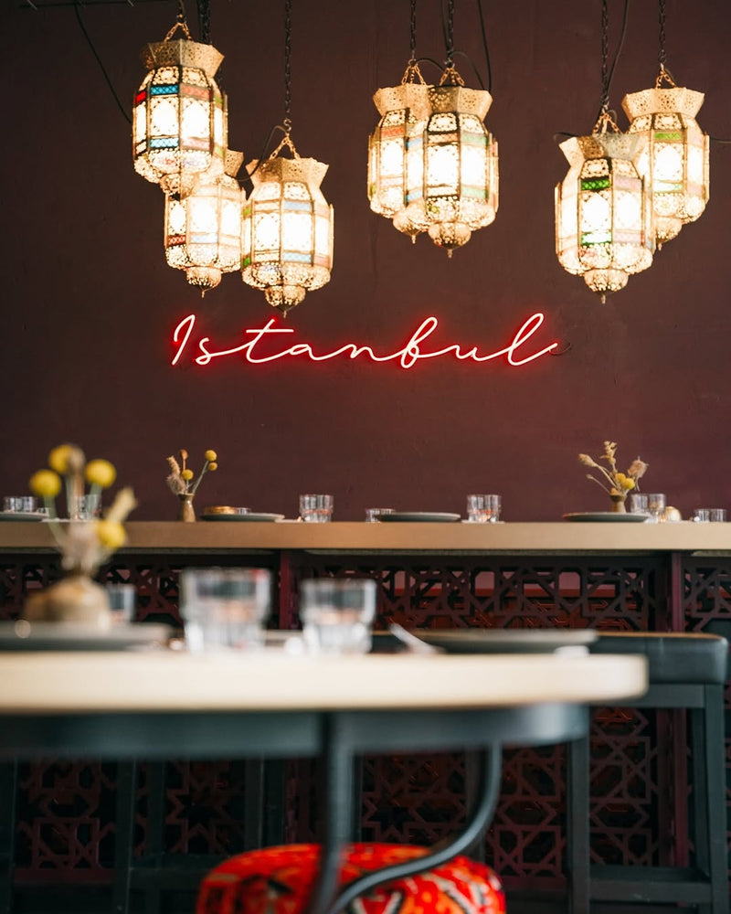 Küche, Bar & Cocktail-Ecke