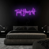 "Treat Yourself" LED Neon Sign Schriftzug - NEONEVERGLOW