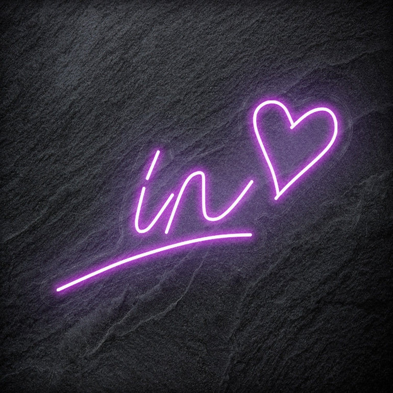 " In Love" LED Neonschild - NEONEVERGLOW