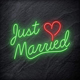 "Just Married" LED Neon Schriftzug - NEONEVERGLOW