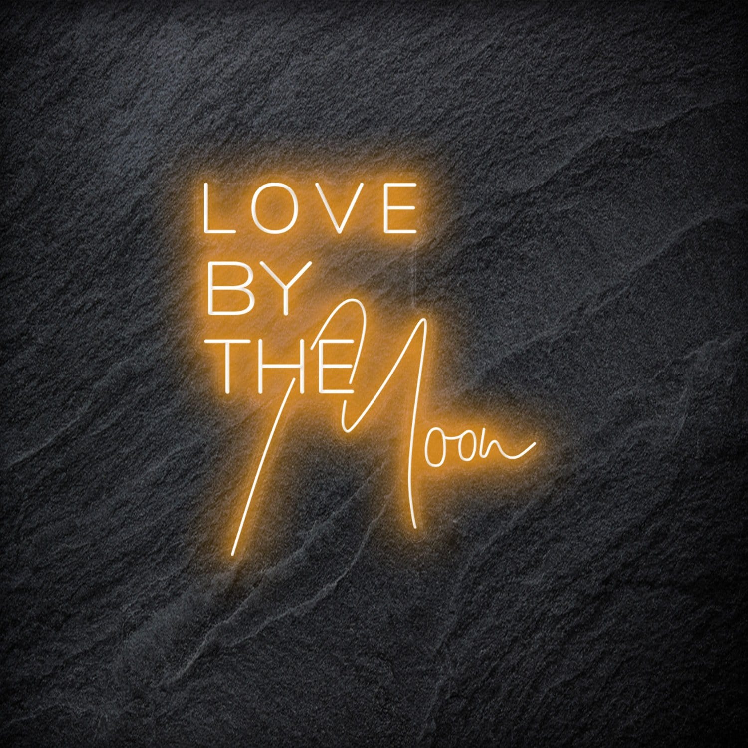 "Love by The Moon" LED Neon Schriftzug - NEONEVERGLOW