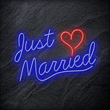"Just Married" LED Neon Schriftzug - NEONEVERGLOW