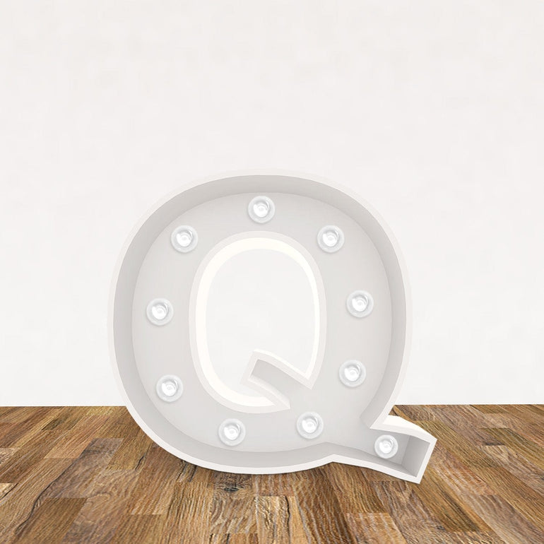 LED 3D Leuchtbuchstabe " Q " - NEONEVERGLOW